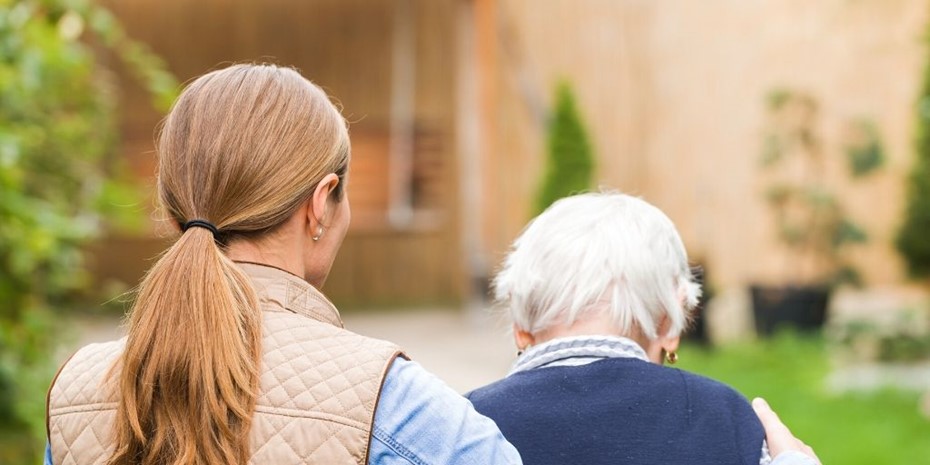 Support worker with elderly client